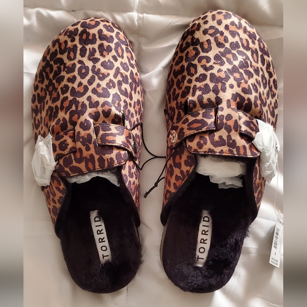 Faux Fur-Lined Flat (WW)